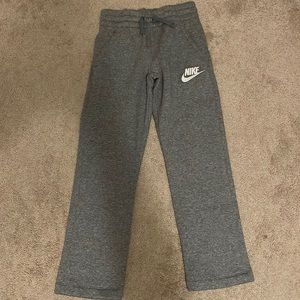 Nike sweat pants (Kids size small)